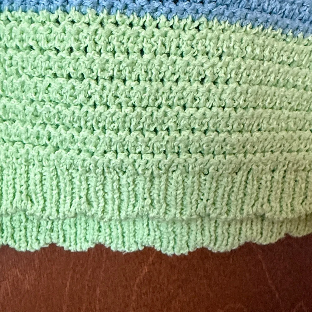 BDG UO Green, Pink, Orange & Blue Striped Knit Vest, NWT Sz XL - Picture 4 of 7
